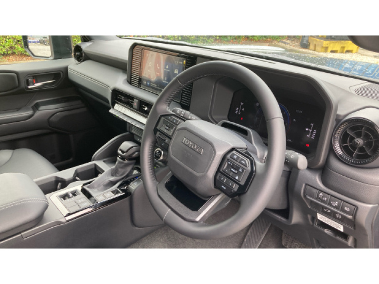 Toyota Land Cruiser Diesel 2.8D 205 Commercial Auto